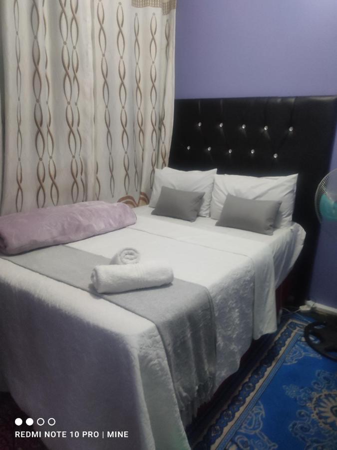 The Croc Guest House Спрингс Экстерьер фото